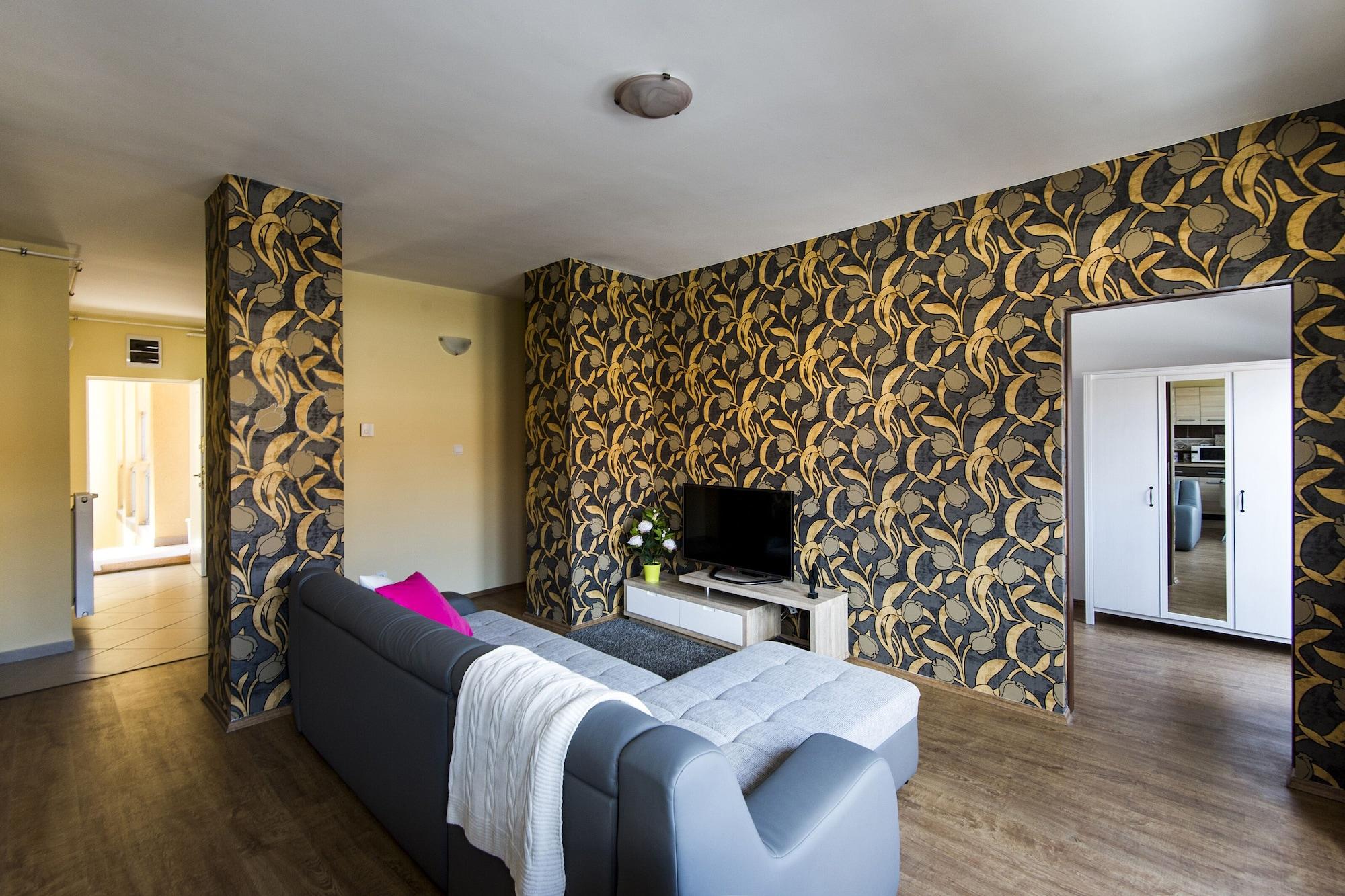 Aparthotel Grand 4*